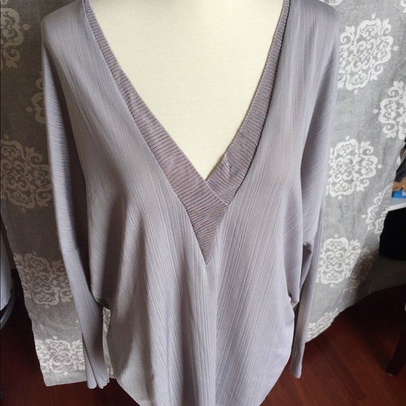 3/$20 Zara Top - Picture 1 of 6